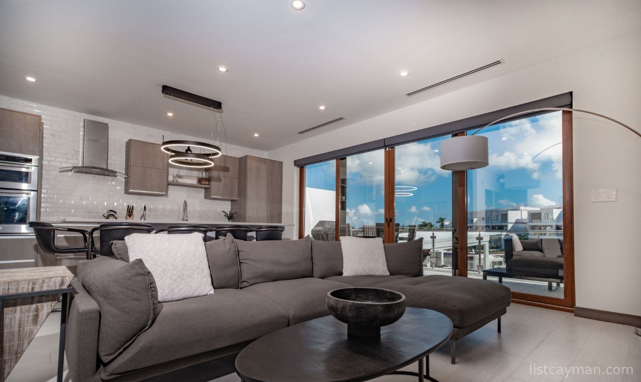 Arvia 4-Bed Maisonette | Private Dock | $75K Furniture | Canal Views | FSBO photo 4