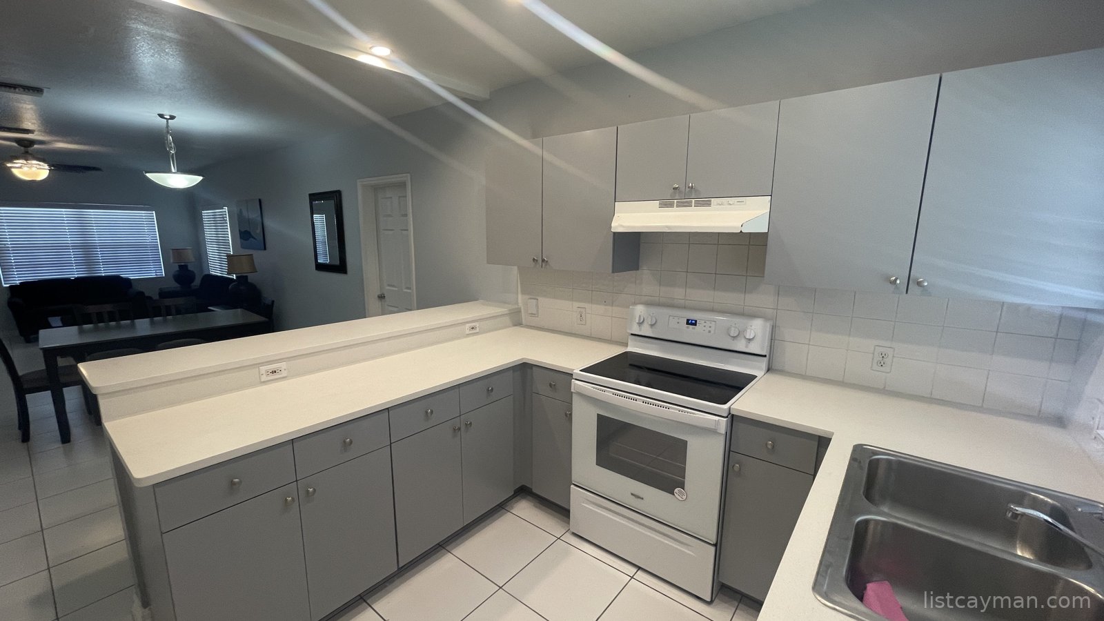 Tropical Gardens Duplex For Rent photo 5