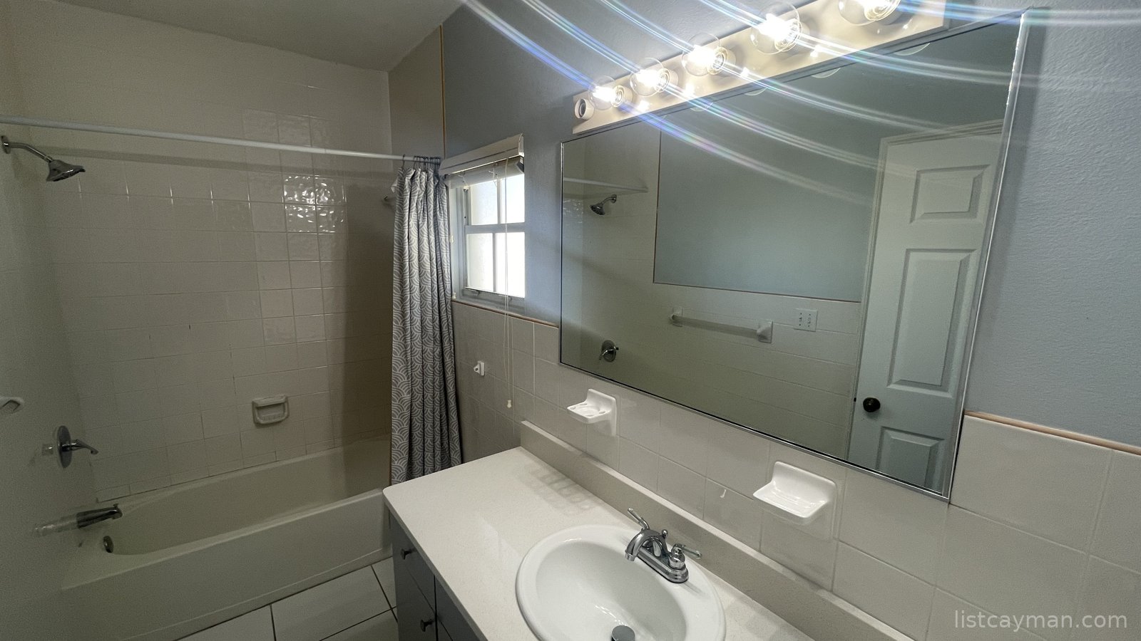 Tropical Gardens Duplex For Rent photo 7