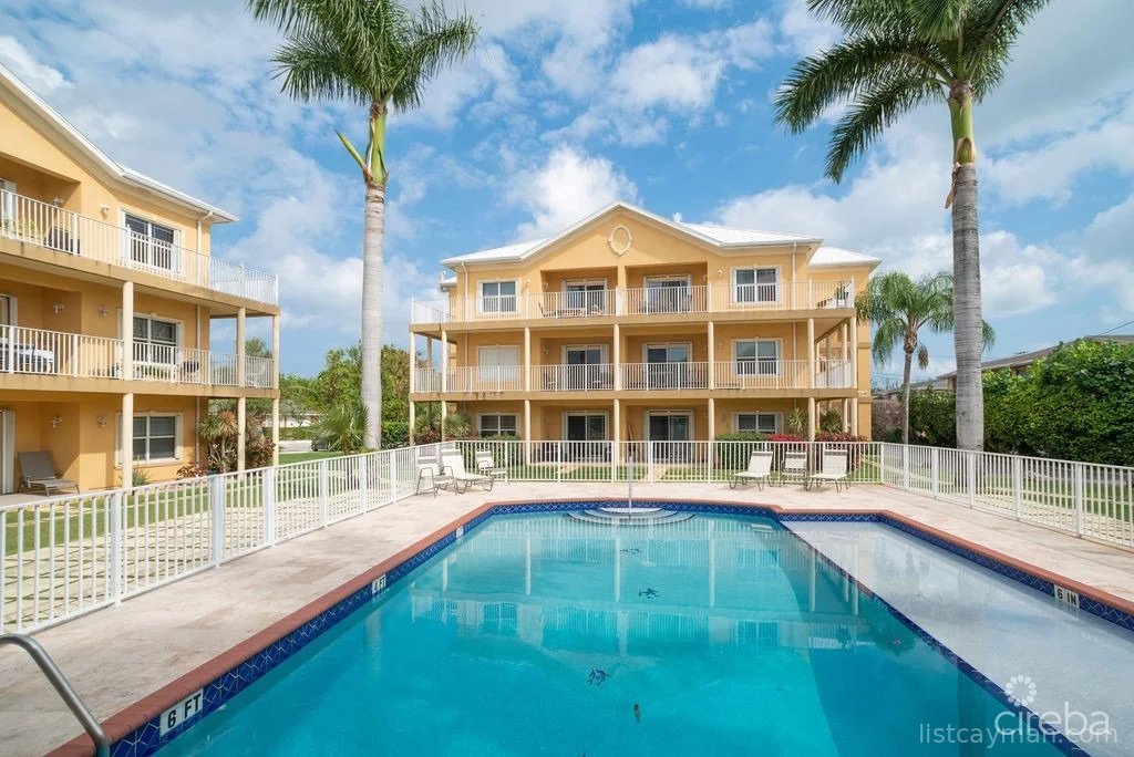 Valencia's Heights photo 7