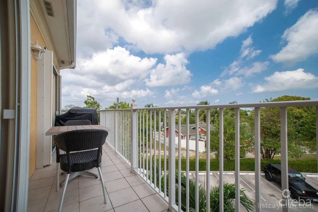 Valencia's Heights photo 8