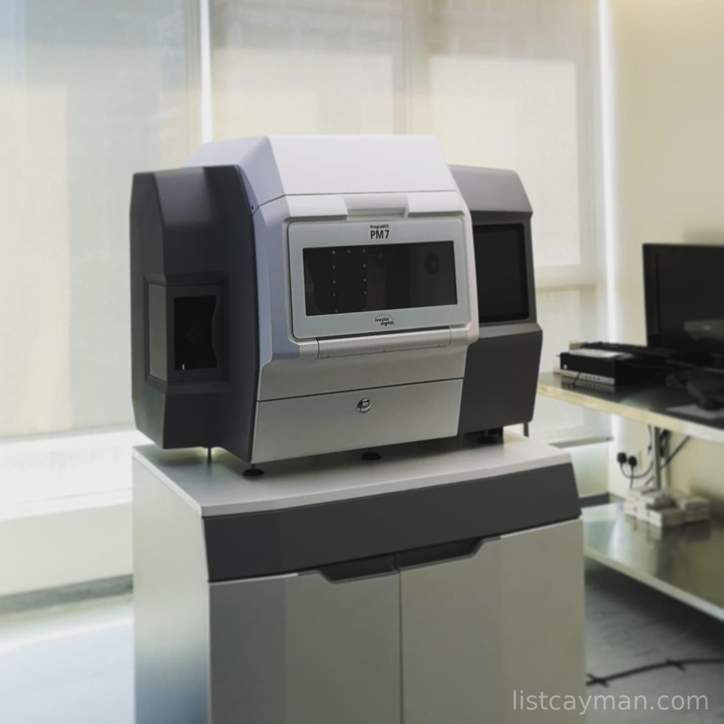 Ivoclar Programill PM7 5-Axis Dental Milling Machine