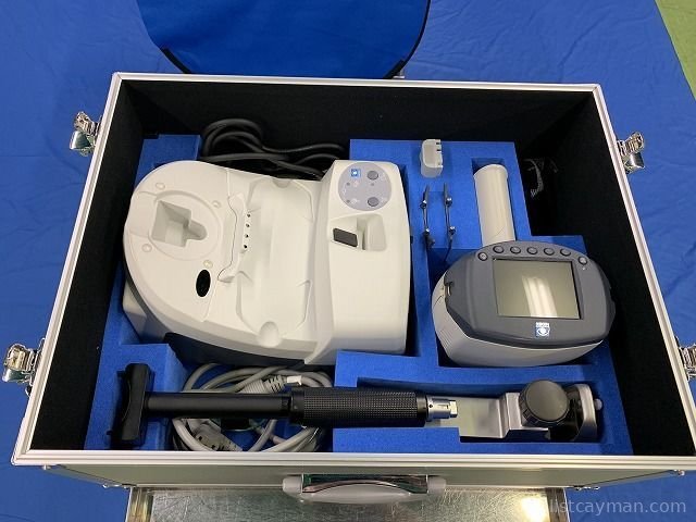 Nidek HandyRef-K Handheld Ref/Keratometer photo 2